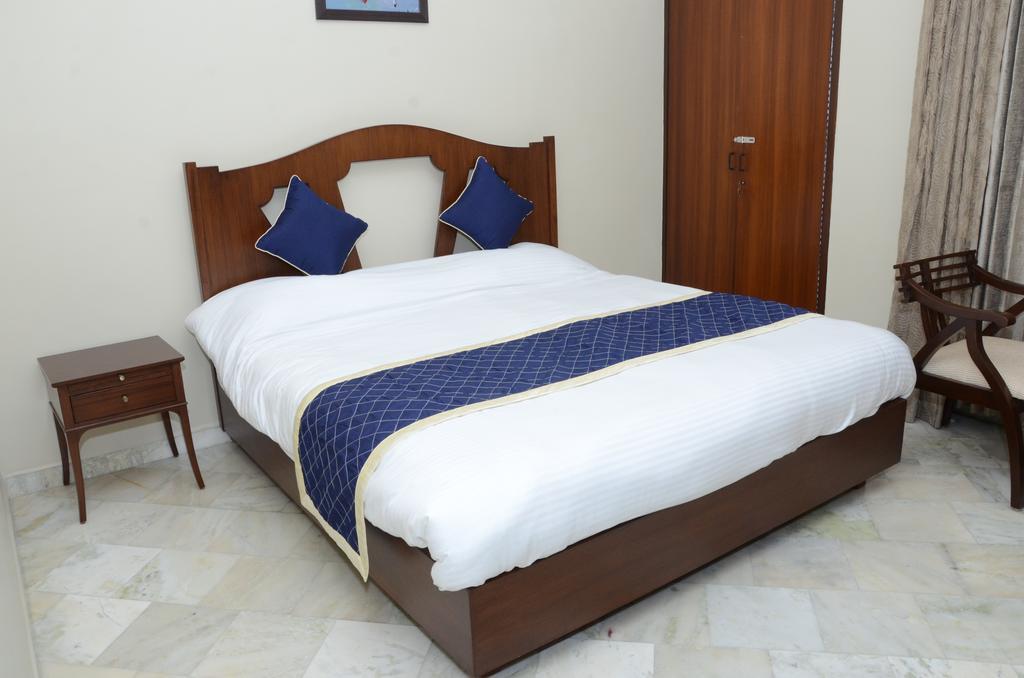 Namaste Apartments Neu-Delhi Zimmer foto